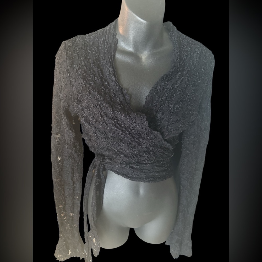 vintage Victoria’s Secret size small Elegant Black Lace Wrap Top